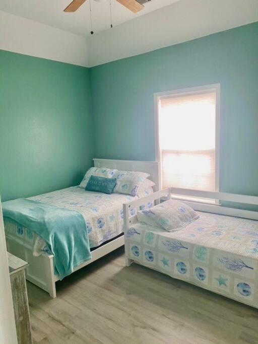 Sunny Delight - Sleeps 10 - Generous Space! Bolivar Peninsula Exterior foto