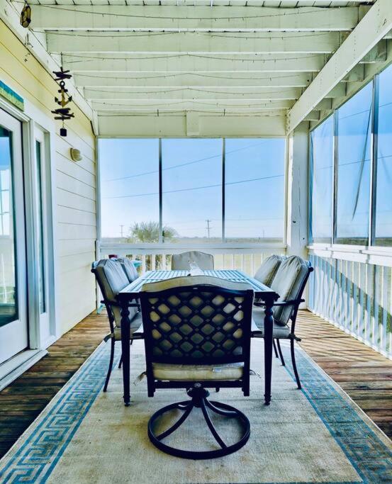 Sunny Delight - Sleeps 10 - Generous Space! Bolivar Peninsula Exterior foto